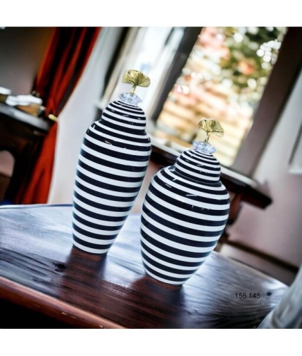 MERCAN HALE KREM SİYAH EL BOYAMA 155 145