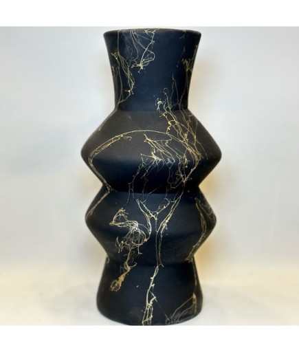 ZİGZAG MODEL MAT VAZO GAGA-3017