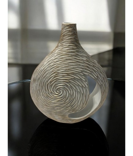 Çizgi Detayli Kesimli Dekoratif Vazo