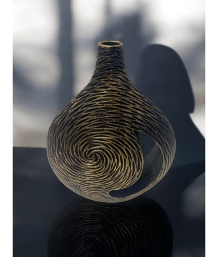 Çizgi Detayli Kesimli Dekoratif Vazo