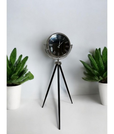 Metal Tripotlu Dekoratif Saat