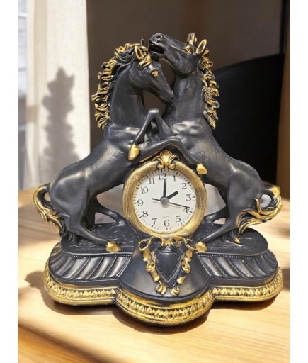 2'li Atlı Dekoratif Masa Saati