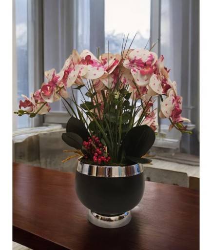Siyah Çiçekli Dekoratif Saksı