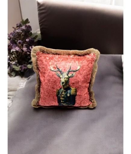Geyik Desenli Yılbaşı Temalı Kadife El Yapımı Dekoratif Yastık