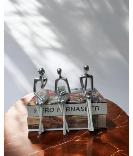 3'lü Oturan İnsan Dekoratif Polyester Obje