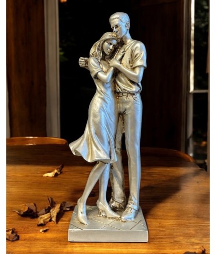 Sarılan Çift Gümüş Biblo