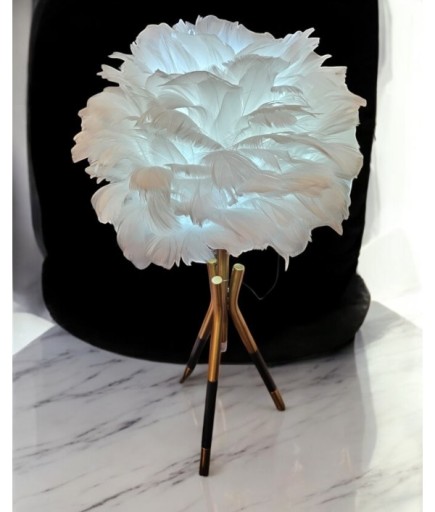 Tüylü Dekoratif Tripotlu 3'lü Ayaklı Abajur